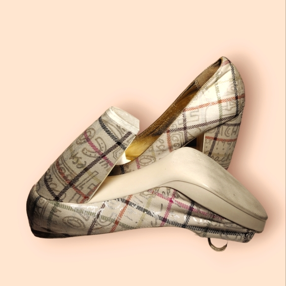 Coach Corey Letter Graffiti Pumps - Picture 5 of 16